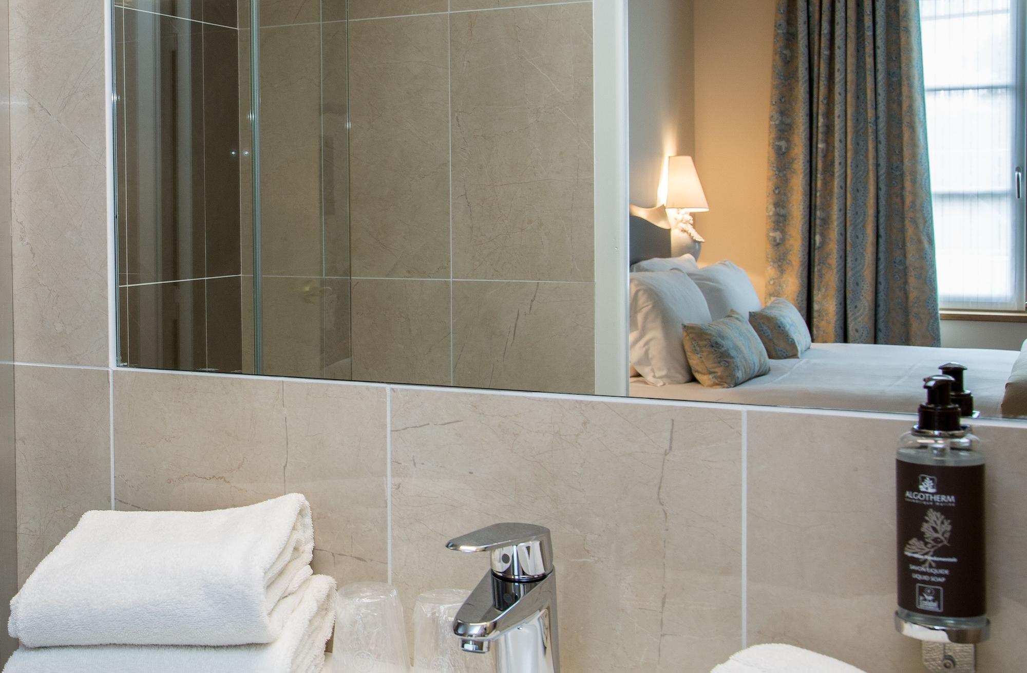 Relais Des Trois Chateaux Hotel-Restaurant - Teritoria Cour-Cheverny Zewnętrze zdjęcie