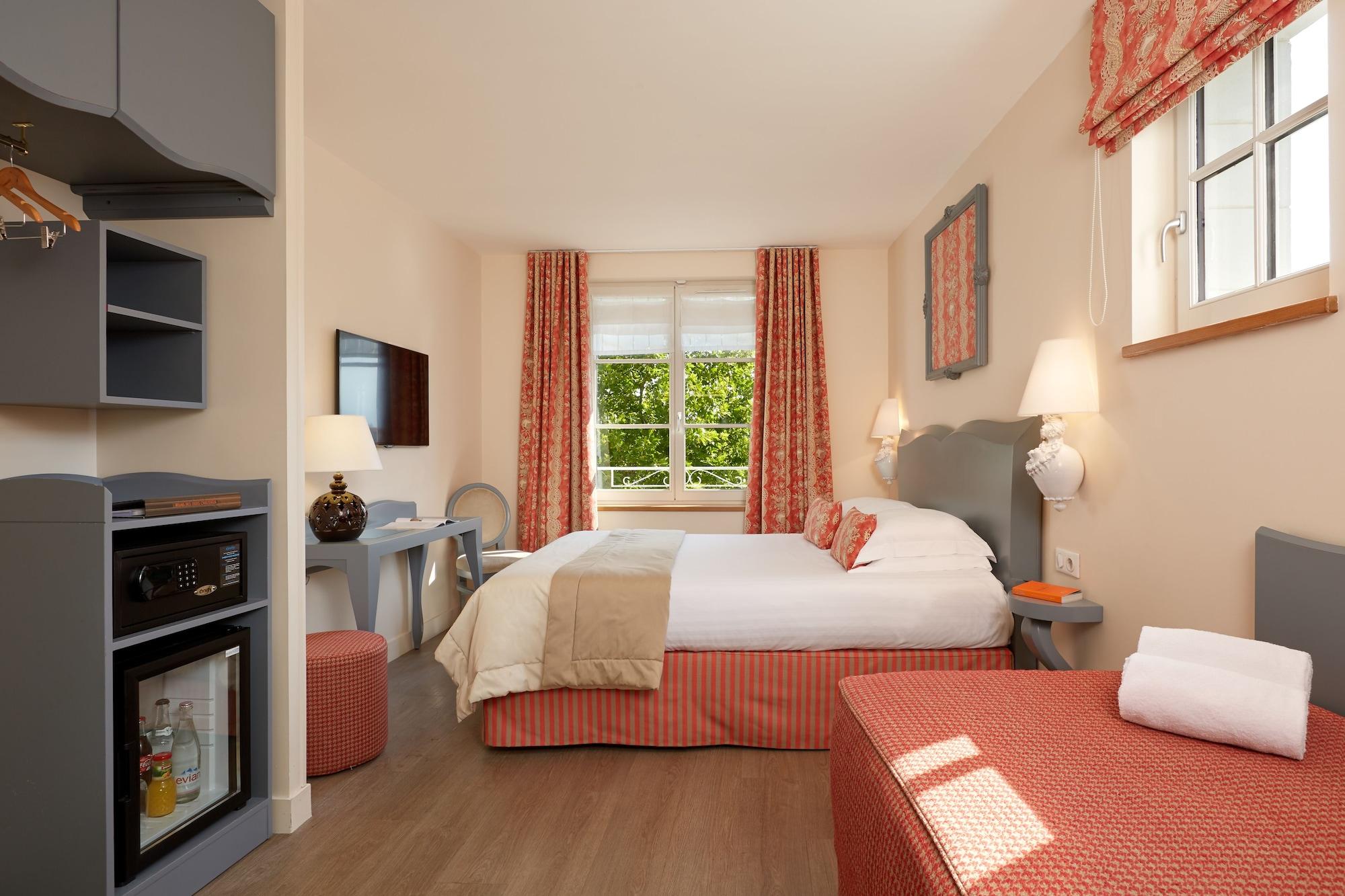 Relais Des Trois Chateaux Hotel-Restaurant - Teritoria Cour-Cheverny Zewnętrze zdjęcie