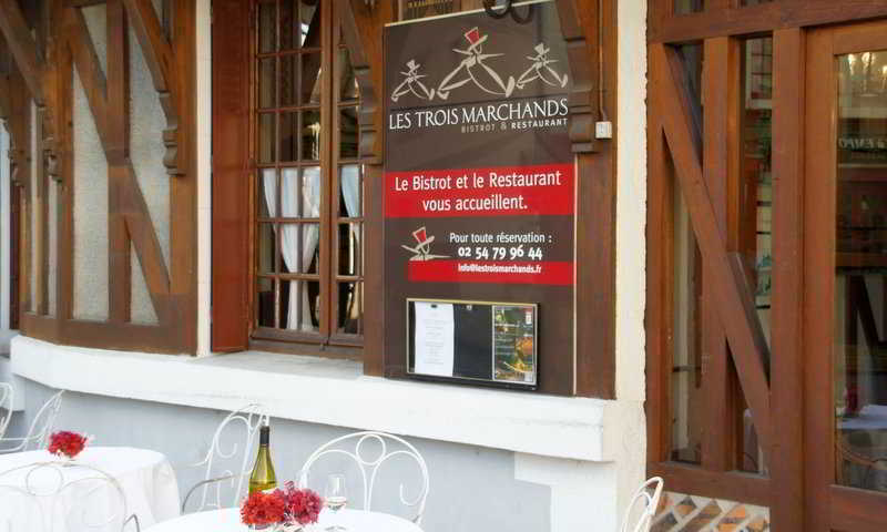 Relais Des Trois Chateaux Hotel-Restaurant - Teritoria Cour-Cheverny Zewnętrze zdjęcie