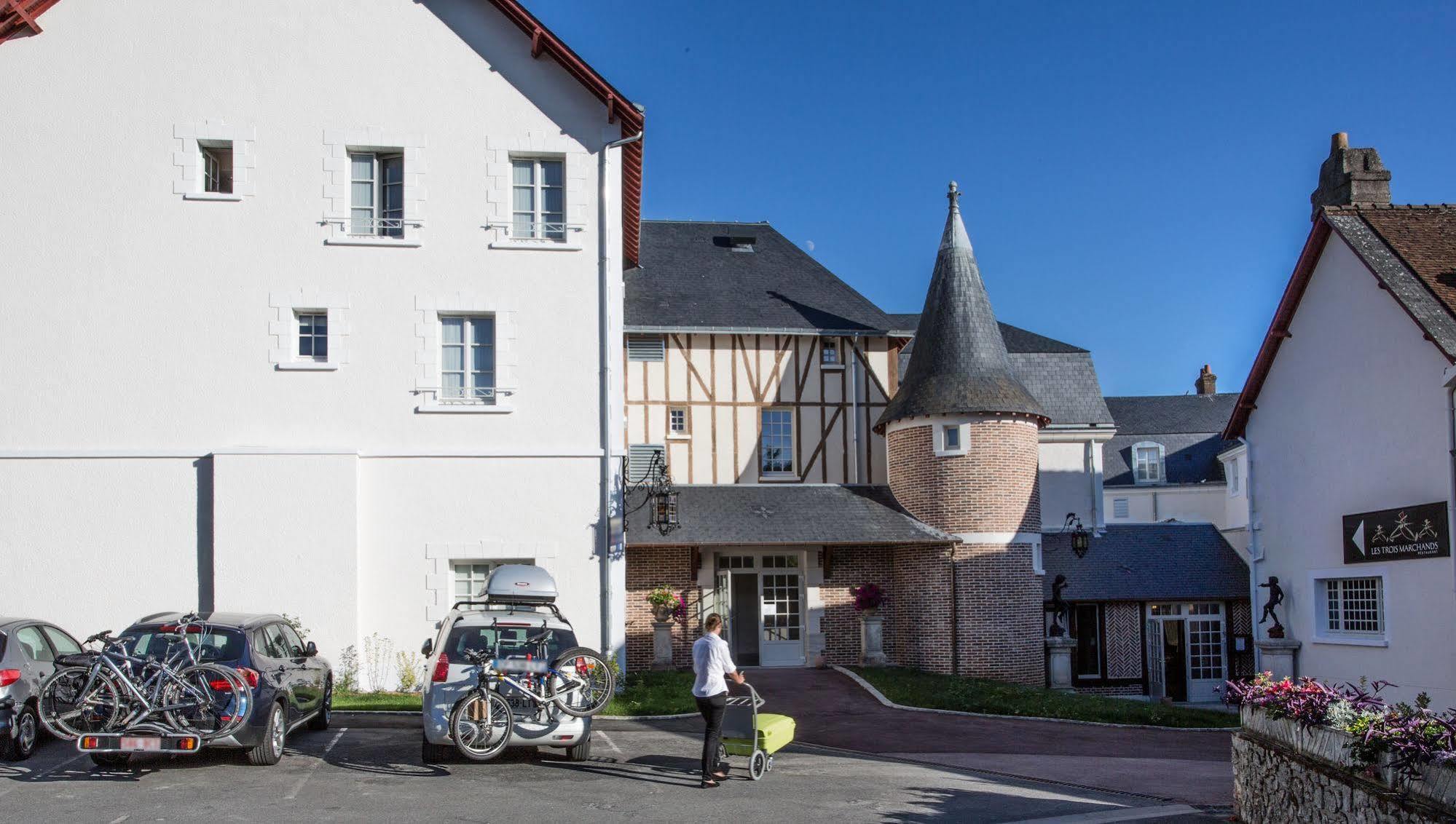Relais Des Trois Chateaux Hotel-Restaurant - Teritoria Cour-Cheverny Zewnętrze zdjęcie